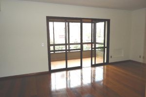 Apartamento com 130m², 3 dormitórios, 2 vagas, no bairro Centro em Caxias do Sul para Alugar