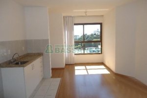 Apartamento com 50m², 1 dormitório, 1 vaga, no bairro Lourdes em Caxias do Sul para Comprar