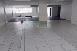 Loja com 230m², no bairro Centro em Caxias do Sul para Alugar