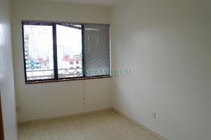 Sala com 60m², no bairro Centro em Caxias do Sul para Alugar