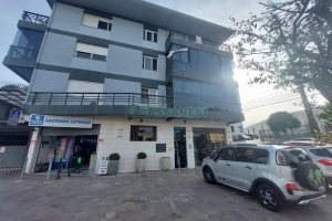 Apto Mobiliado com 90m², 2 dormitórios, 1 vaga, no bairro Sagrada Família em Caxias do Sul para Alugar