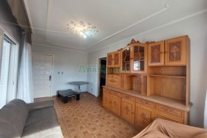 Apto Mobiliado com 90m², 2 dormitórios, 1 vaga, no bairro Sagrada Família em Caxias do Sul para Alugar