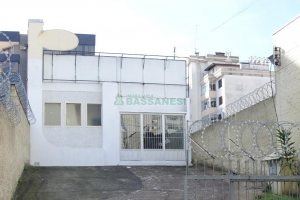 Loja com 167m², no bairro Centro em Caxias do Sul para Comprar