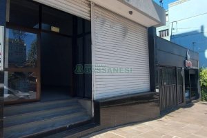 Loja com 500m², 2 vagas, no bairro Centro em Caxias do Sul para Alugar