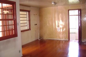 Casa com 99m², 3 dormitórios, 1 vaga, no bairro Rio Branco em Caxias do Sul para Comprar