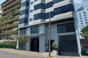 Loja com 356m², 2 vagas, no bairro São Pelegrino em Caxias do Sul para Comprar