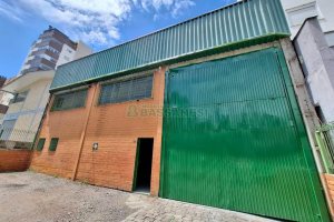 Pavilhão com 330m², no bairro Desvio Rizzo em Caxias do Sul para Alugar