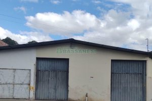Pavilhão com 400m², no bairro Linha 40 em Caxias do Sul para Alugar