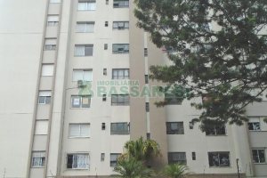 Apto Mobiliado com 85m², 3 dormitórios, 1 vaga, no bairro Centro em Caxias do Sul para Alugar