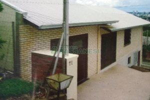 Casa com 140m², 3 dormitórios, 1 vaga, no bairro Cidade Nova em Caxias do Sul para Comprar