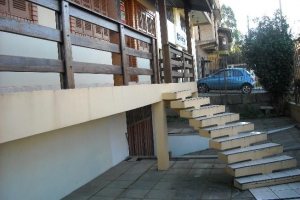 Casa com 160m², 2 dormitórios, 1 vaga, no bairro Sanvitto em Caxias do Sul para Comprar