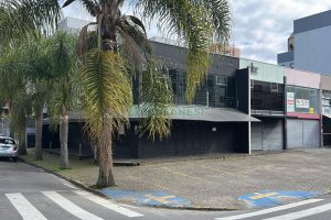 Loja com 200m², no bairro Centro em Caxias do Sul para Alugar