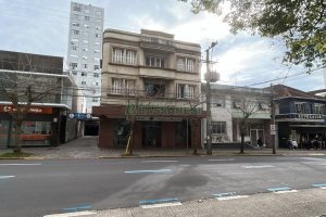 Sala com 85m², no bairro Centro em Caxias do Sul para Alugar