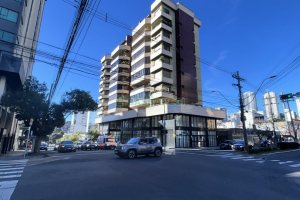 Loja com 600m², 16 vagas, no bairro Centro em Caxias do Sul para Alugar