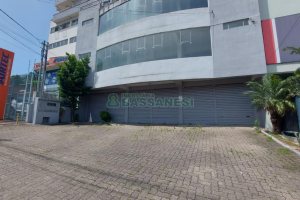Loja com 285m², no bairro Universitário em Caxias do Sul para Alugar