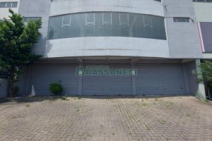 Loja com 285m², no bairro Universitário em Caxias do Sul para Alugar