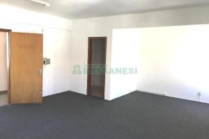 Sala com 43m², no bairro Centro em Caxias do Sul para Alugar
