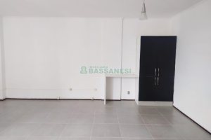 Sala com 35m², no bairro Centro em Caxias do Sul para Alugar