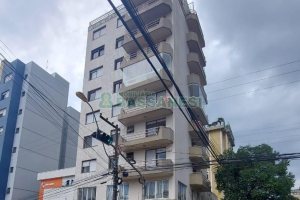 Apartamento com 140m², 3 dormitórios, 1 vaga, no bairro Centro em Caxias do Sul para Alugar