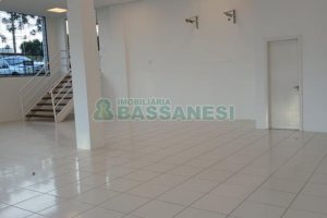 Loja com 380m², no bairro Santa Catarina em Caxias do Sul para Alugar