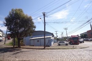 Pavilhão com 523m², no bairro São José em Caxias do Sul para Comprar