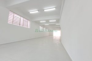 Loja com 180m², no bairro Lourdes em Caxias do Sul para Alugar