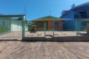 Casa com 88m², 3 dormitórios, 1 vaga, no bairro Fatima em Caxias do Sul para Alugar