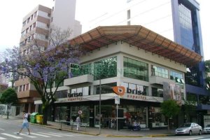 Sala Mobiliada com 172m², no bairro Centro em Caxias do Sul para Alugar