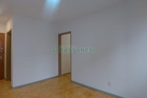 Apartamento com 80m², 2 dormitórios, no bairro Madureira em Caxias do Sul para Alugar