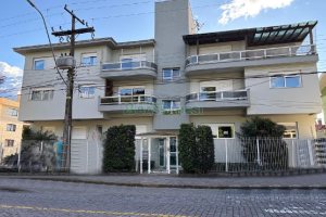 Apto Mobiliado com 82m², 2 dormitórios, 3 vagas, no bairro Petrópolis em Caxias do Sul para Alugar