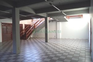 Loja com 380m², no bairro Santa Catarina em Caxias do Sul para Alugar