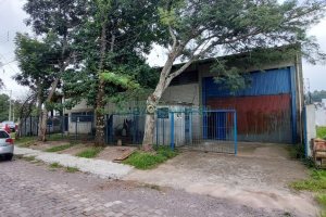 Pavilhão com 550m², no bairro Fatima em Caxias do Sul para Alugar