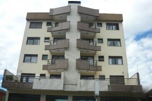 Apartamento com 129m², 2 dormitórios, 2 vagas, no bairro Centro em Caxias do Sul para Comprar