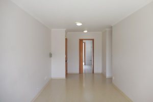 Apartamento com 129m², 2 dormitórios, 2 vagas, no bairro Centro em Caxias do Sul para Comprar