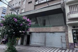 Loja com 712m², no bairro Centro em Caxias do Sul para Alugar