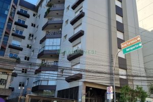 Apartamento com 143m², 3 dormitórios, 1 vaga, no bairro Centro em Caxias do Sul para Comprar