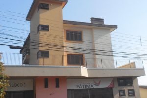 Apartamento com 130m², 3 dormitórios, 1 vaga, no bairro Madureira em Caxias do Sul para Alugar