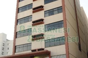 Sala com 100m², 2 vagas, no bairro Centro em Caxias do Sul para Comprar