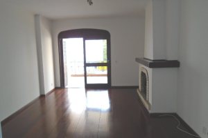 Apartamento com 140m², 3 dormitórios, 1 vaga, no bairro Centro em Caxias do Sul para Alugar