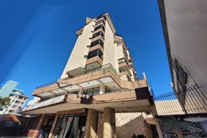 Apartamento com 190m², 3 dormitórios, 2 vagas, no bairro Rio Branco em Caxias do Sul para Comprar