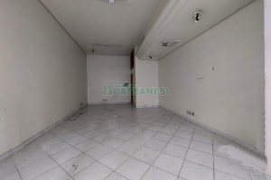 Loja com 40m², no bairro Centro em Caxias do Sul para Alugar