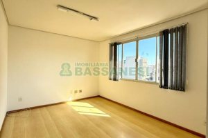Sala com 40m², no bairro Pio X em Caxias do Sul para Alugar