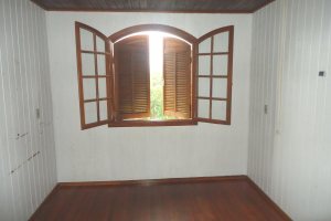 Casa com 63m², 3 dormitórios, no bairro São Cristóvão em Caxias do Sul para Comprar