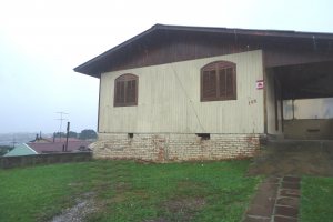 Casa com 63m², 3 dormitórios, no bairro São Cristóvão em Caxias do Sul para Comprar