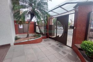 Apto Mobiliado com 92m², 2 dormitórios, 2 vagas, no bairro Centro em Caxias do Sul para Comprar