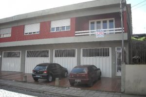 Casa com 150m², 3 dormitórios, 1 vaga, no bairro Rio Branco em Caxias do Sul para Alugar