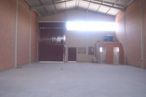 Pavilhão com 300m², no bairro Santa Lucia em Caxias do Sul para Alugar