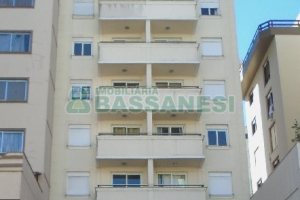 Apto Mobiliado com 34m², 1 dormitório, 1 vaga, no bairro São Pelegrino em Caxias do Sul para Alugar