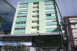 Kitinete com 40m², 1 dormitório, no bairro Centro em Caxias do Sul para Alugar