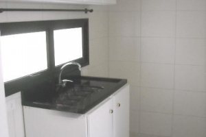Kitinete com 51m², 1 dormitório, no bairro Centro em Caxias do Sul para Comprar
